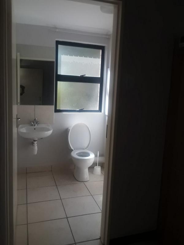 To Let 2 Bedroom Property for Rent in Ferndale Gauteng