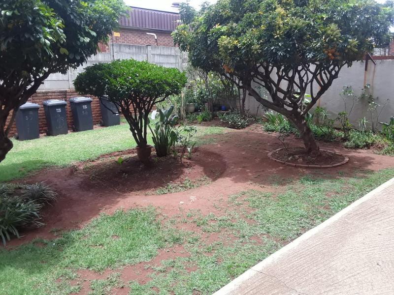 To Let 2 Bedroom Property for Rent in Florida Park Gauteng