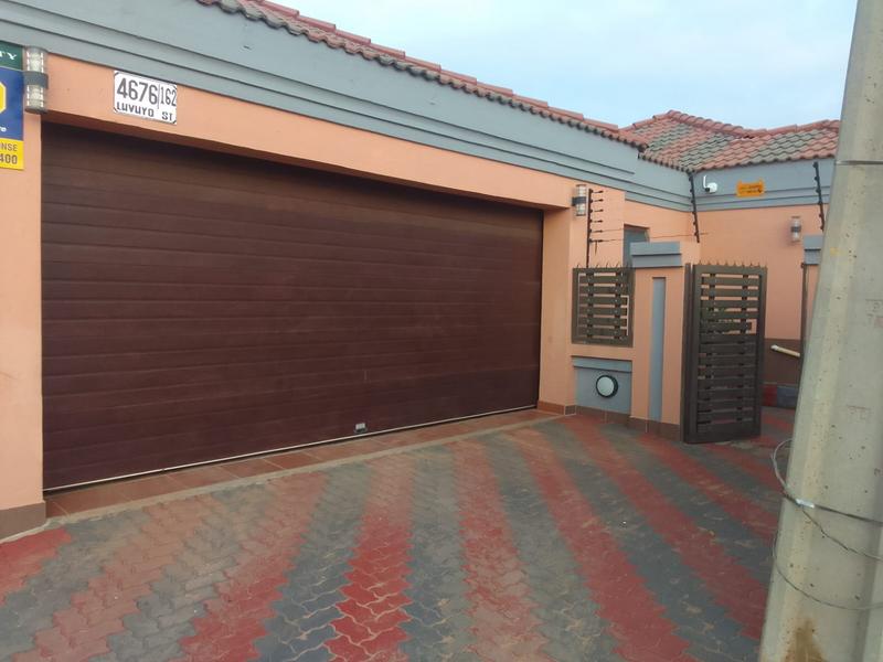 3 Bedroom Property for Sale in Roodekop Gauteng