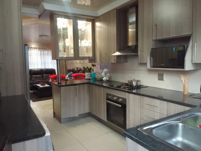 3 Bedroom Property for Sale in Roodekop Gauteng