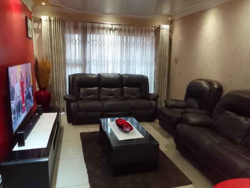 3 Bedroom Property for Sale in Roodekop Gauteng