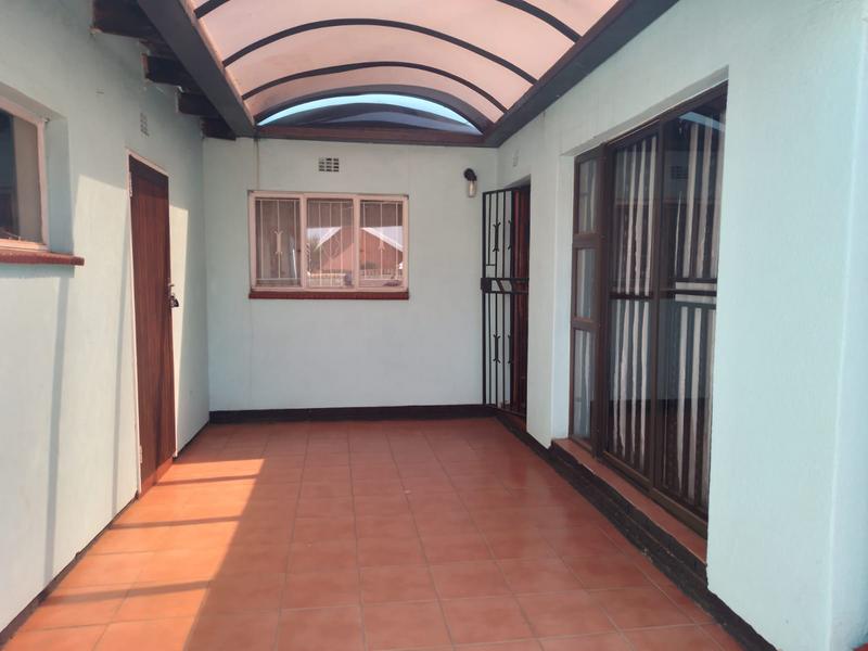 3 Bedroom Property for Sale in Protea North Gauteng