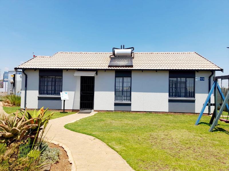 3 Bedroom Property for Sale in Protea North Gauteng