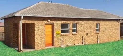 2 Bedroom Property for Sale in Olievenhoutbosch Gauteng