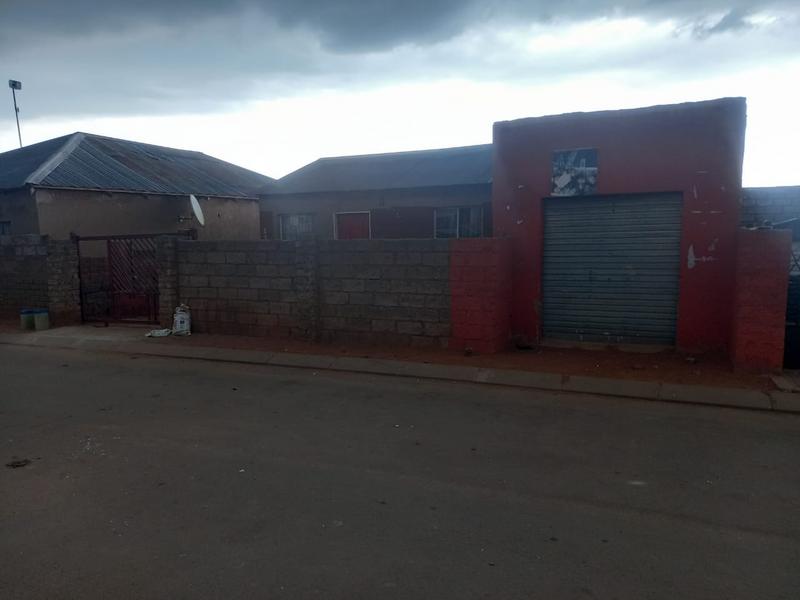 8 Bedroom Property for Sale in Tembisa Gauteng