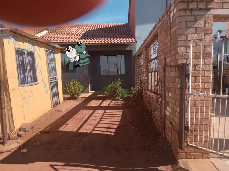 2 Bedroom Property for Sale in Lufhereng Gauteng