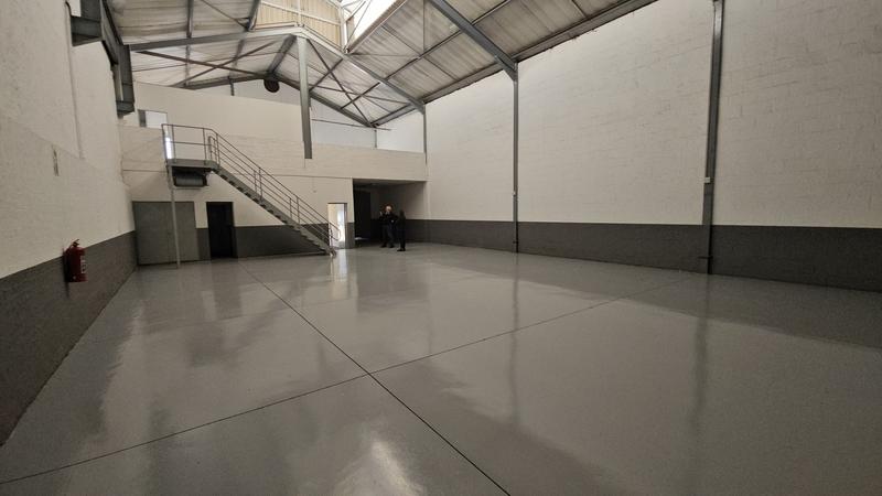 To Let commercial Property for Rent in Randjespark Gauteng