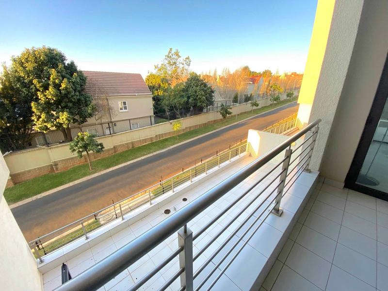 2 Bedroom Property for Sale in Dunkeld Gauteng