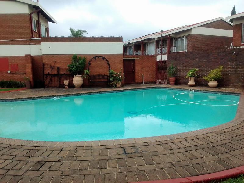 To Let 2 Bedroom Property for Rent in Beyers Park Gauteng