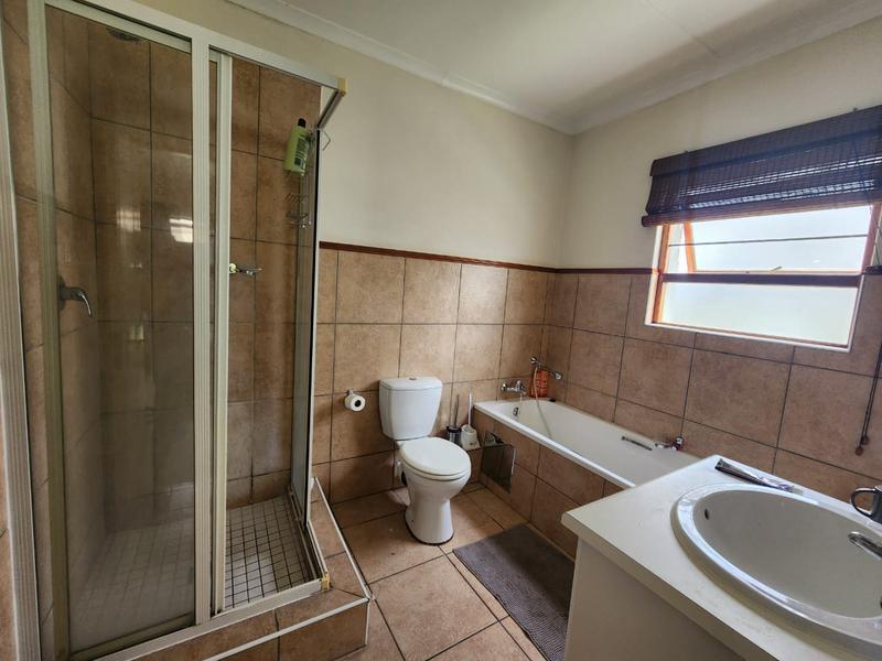 To Let 2 Bedroom Property for Rent in Sunninghill Gauteng