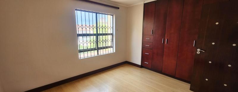 To Let 3 Bedroom Property for Rent in Bedford Gardens Gauteng