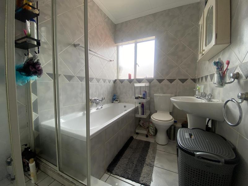 2 Bedroom Property for Sale in Eden Glen Gauteng