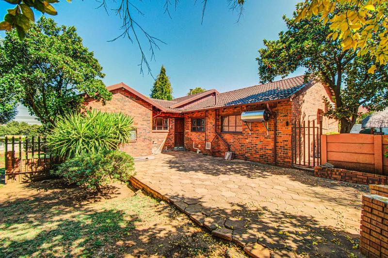 3 Bedroom Property for Sale in Croydon Gauteng