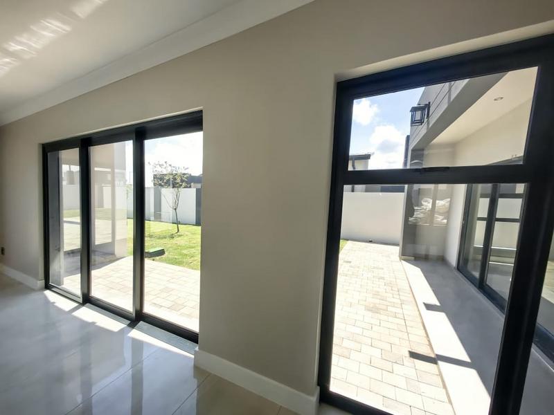 4 Bedroom Property for Sale in Midstream Heights Gauteng