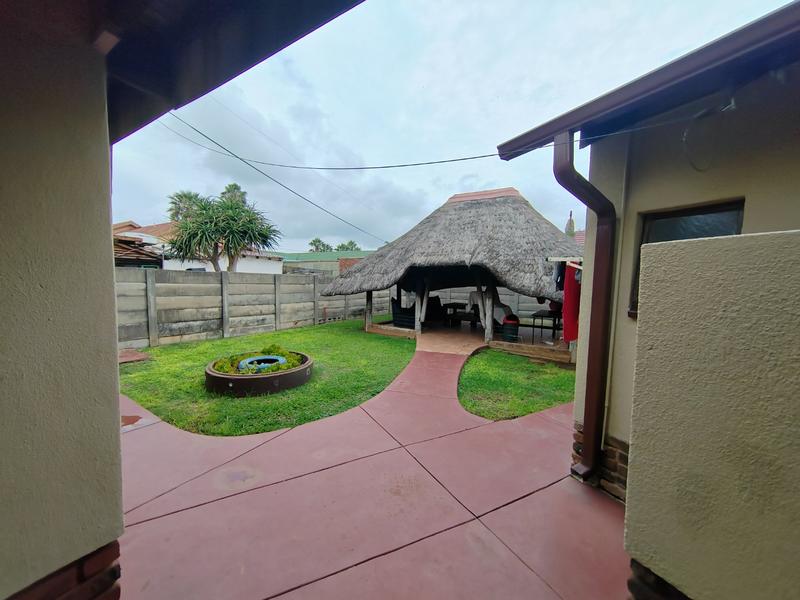 4 Bedroom Property for Sale in Booysens Gauteng