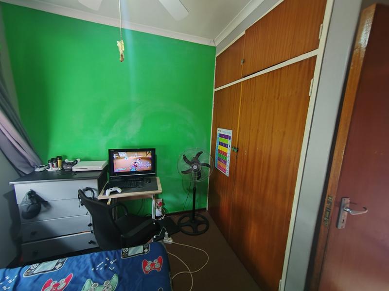 4 Bedroom Property for Sale in Booysens Gauteng