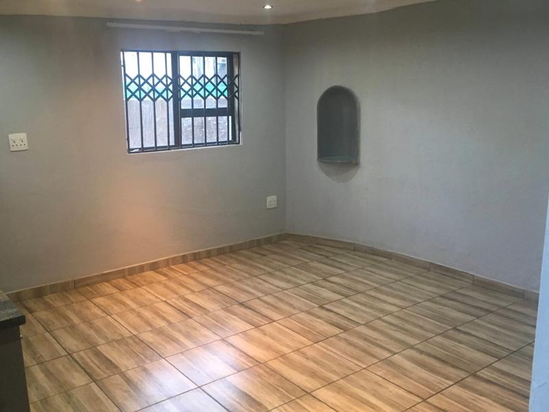 To Let 3 Bedroom Property for Rent in Birch Acres Gauteng