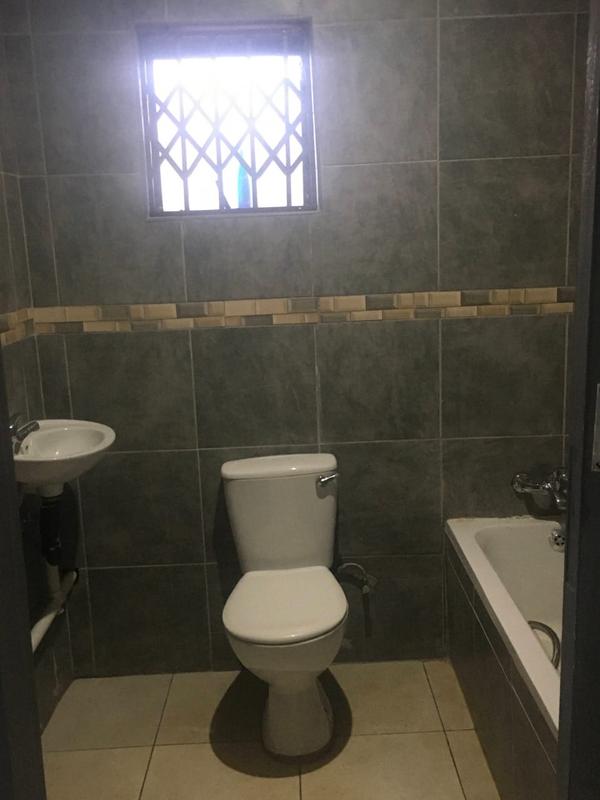 To Let 3 Bedroom Property for Rent in Birch Acres Gauteng