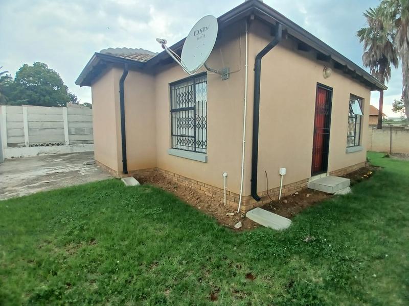 To Let 2 Bedroom Property for Rent in Terenure Gauteng