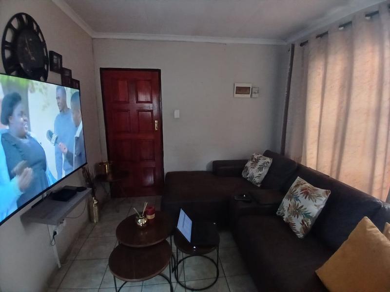 To Let 2 Bedroom Property for Rent in Terenure Gauteng