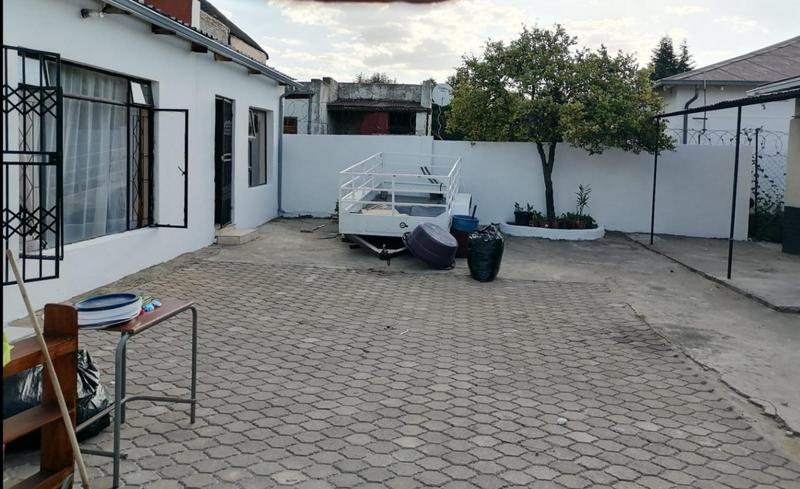 To Let 3 Bedroom Property for Rent in Bezuidenhout Valley Gauteng