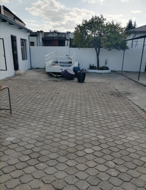 To Let 3 Bedroom Property for Rent in Bezuidenhout Valley Gauteng