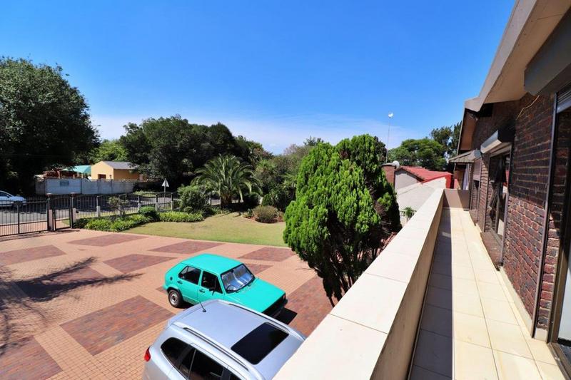 4 Bedroom Property for Sale in Dawnview Gauteng