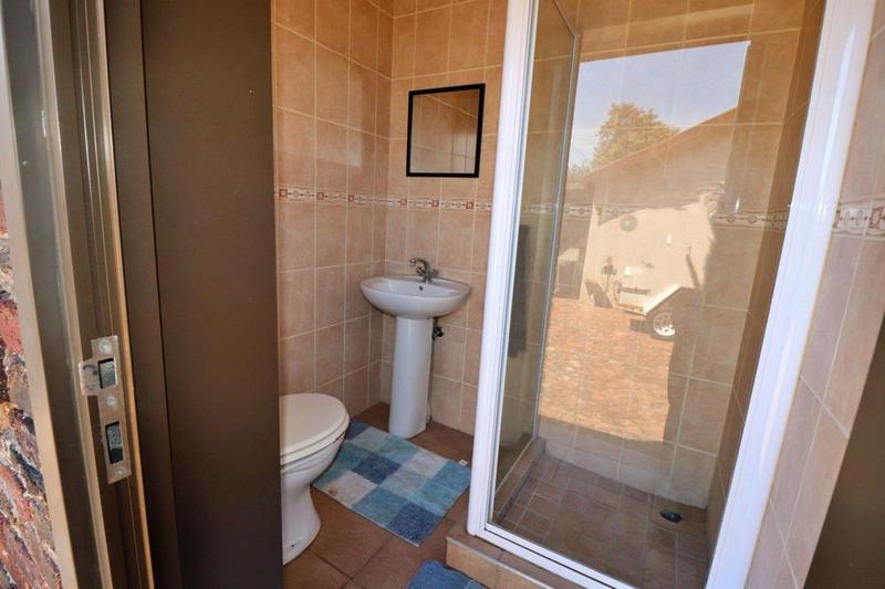 4 Bedroom Property for Sale in Dawnview Gauteng