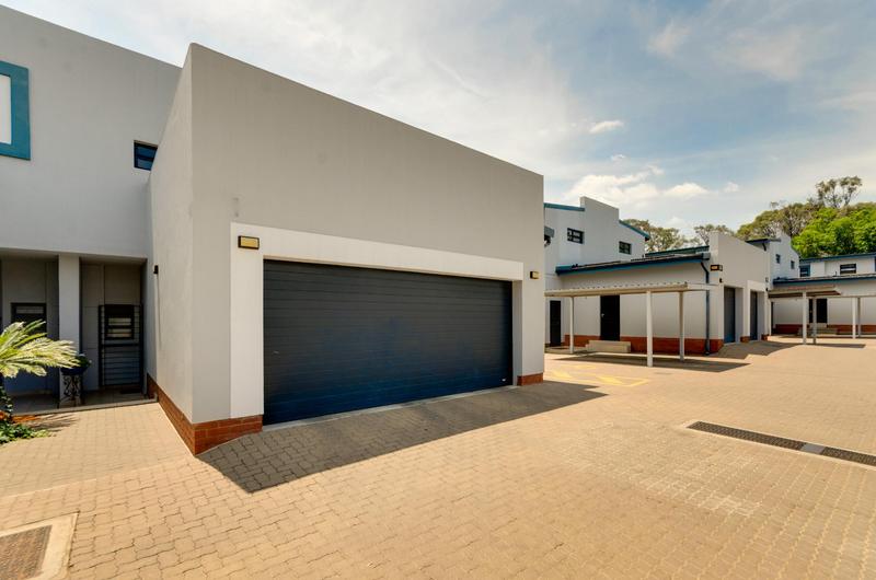 To Let 3 Bedroom Property for Rent in Bryanston Gauteng