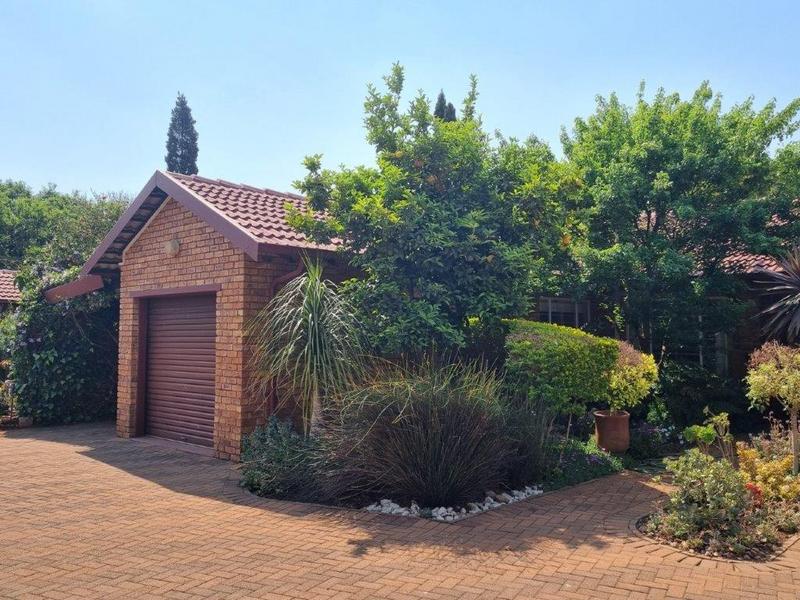 3 Bedroom Property for Sale in Clubview Gauteng