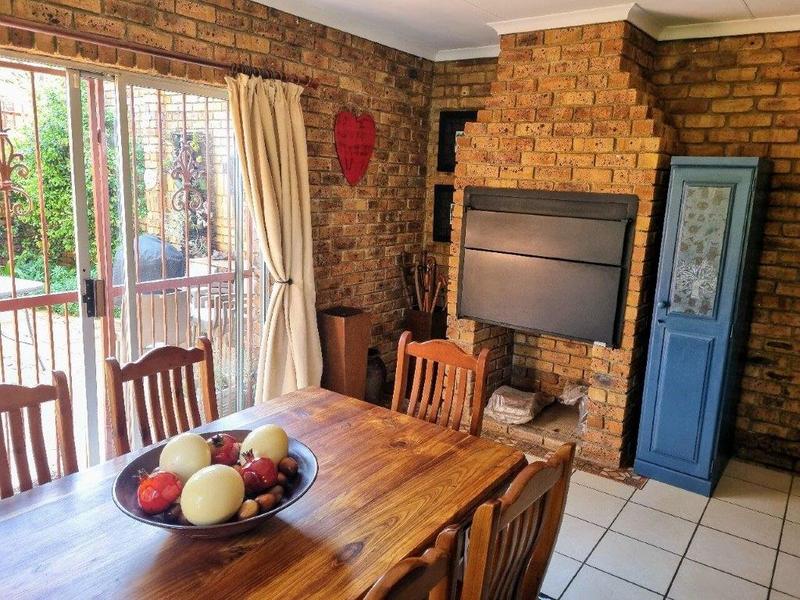 3 Bedroom Property for Sale in Clubview Gauteng