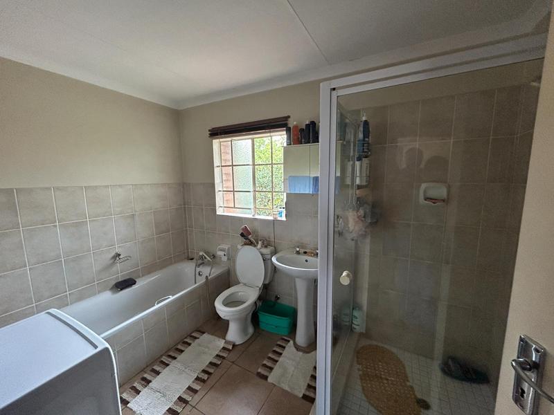 2 Bedroom Property for Sale in The Reeds Gauteng