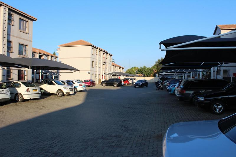 To Let 2 Bedroom Property for Rent in Bardene Gauteng