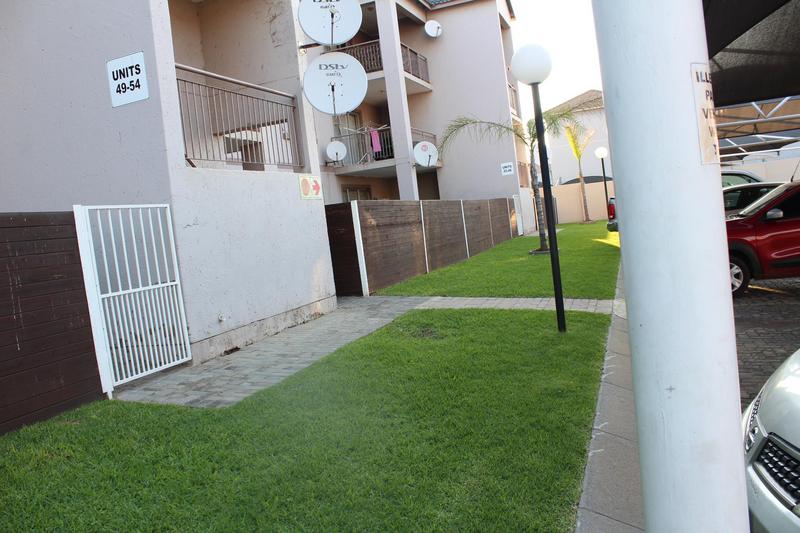 To Let 2 Bedroom Property for Rent in Bardene Gauteng