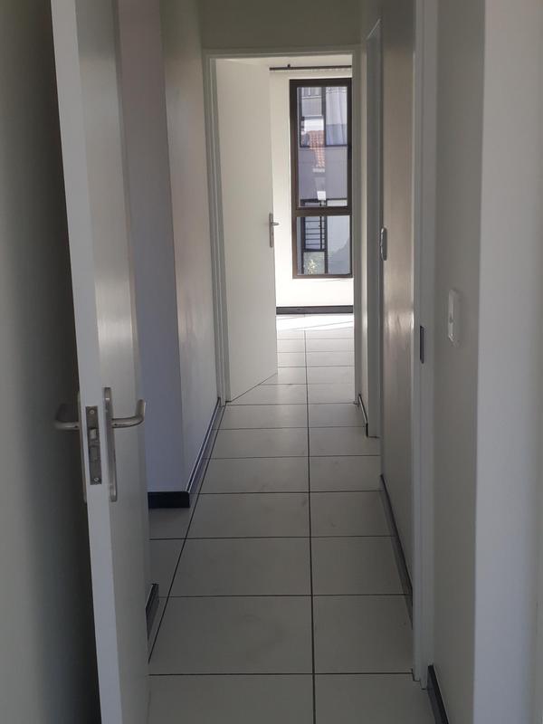 To Let 2 Bedroom Property for Rent in Fourways Gauteng