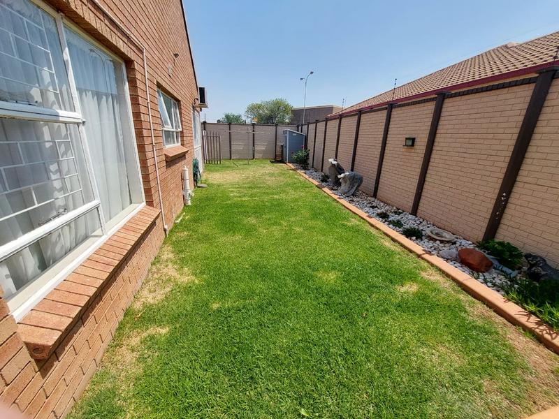 2 Bedroom Property for Sale in Vanderbijlpark SE Gauteng