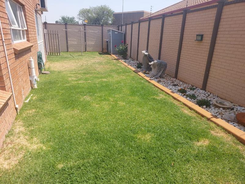 2 Bedroom Property for Sale in Vanderbijlpark SE Gauteng