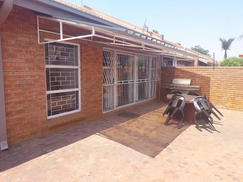 2 Bedroom Property for Sale in Vanderbijlpark SE Gauteng