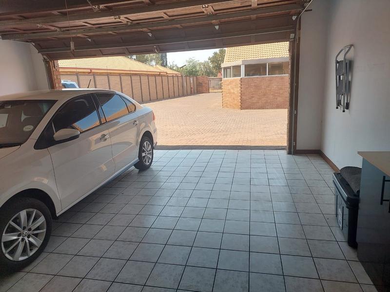 2 Bedroom Property for Sale in Vanderbijlpark SE Gauteng