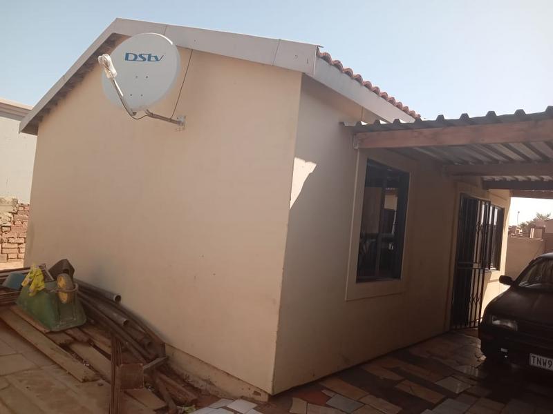 2 Bedroom Property for Sale in Palm Ridge Gauteng