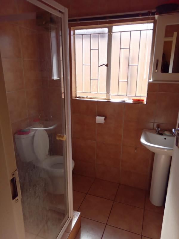 3 Bedroom Property for Sale in Protea Glen Gauteng