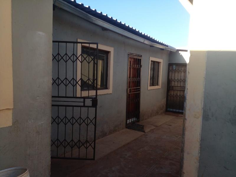 3 Bedroom Property for Sale in Protea Glen Gauteng