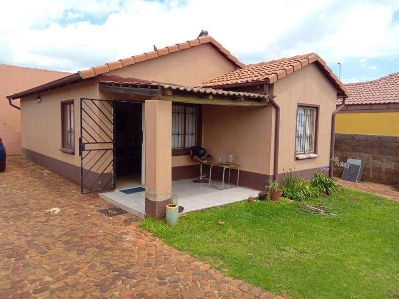 3 Bedroom Property for Sale in Protea Glen Gauteng