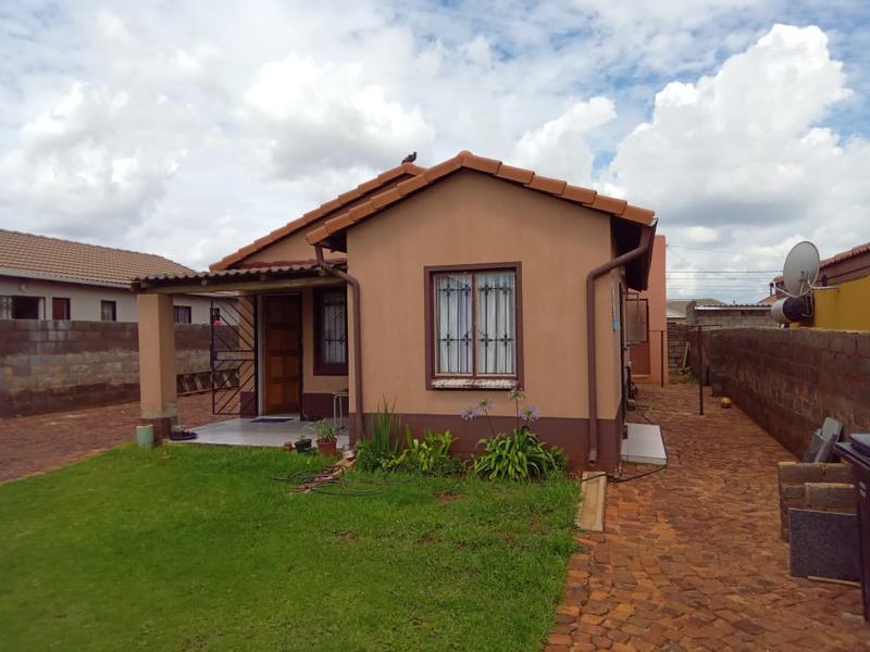 3 Bedroom Property for Sale in Protea Glen Gauteng