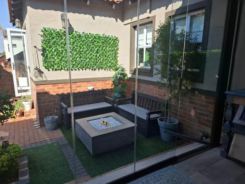 3 Bedroom Property for Sale in Midstream Hill Gauteng