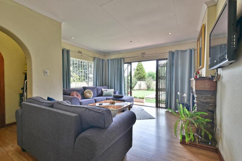 3 Bedroom Property for Sale in Brackendowns Gauteng