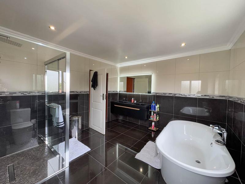 4 Bedroom Property for Sale in Midstream Estate Gauteng