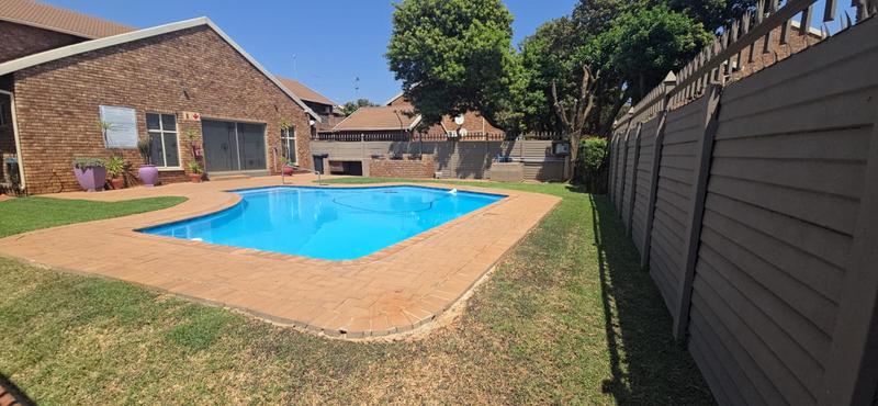 2 Bedroom Property for Sale in Doornpoort Gauteng