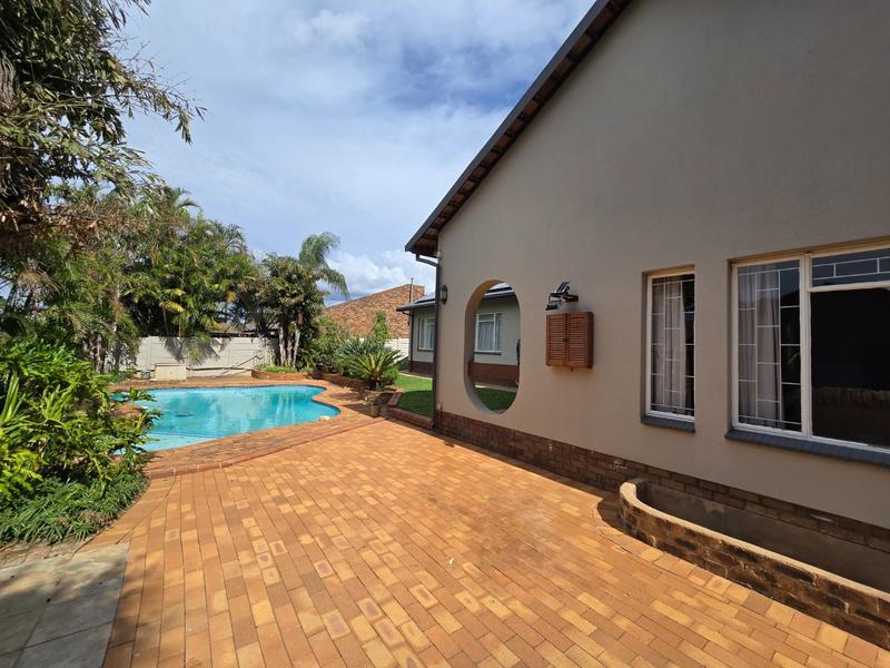 4 Bedroom Property for Sale in Magalieskruin Gauteng