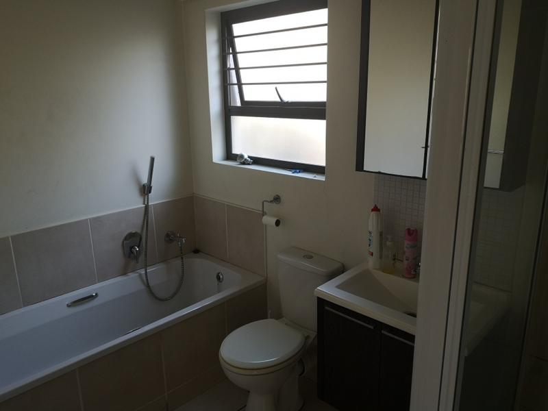 To Let 1 Bedroom Property for Rent in Bryanston Gauteng